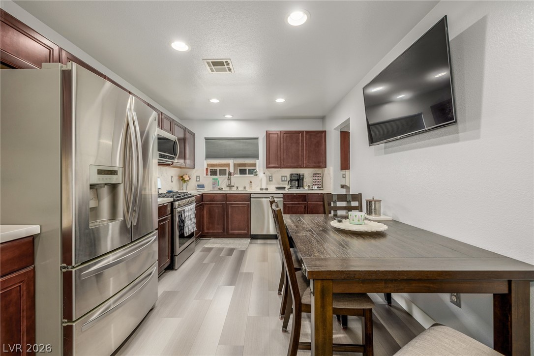 5204 Holmby Avenue Las Vegas NV 89146