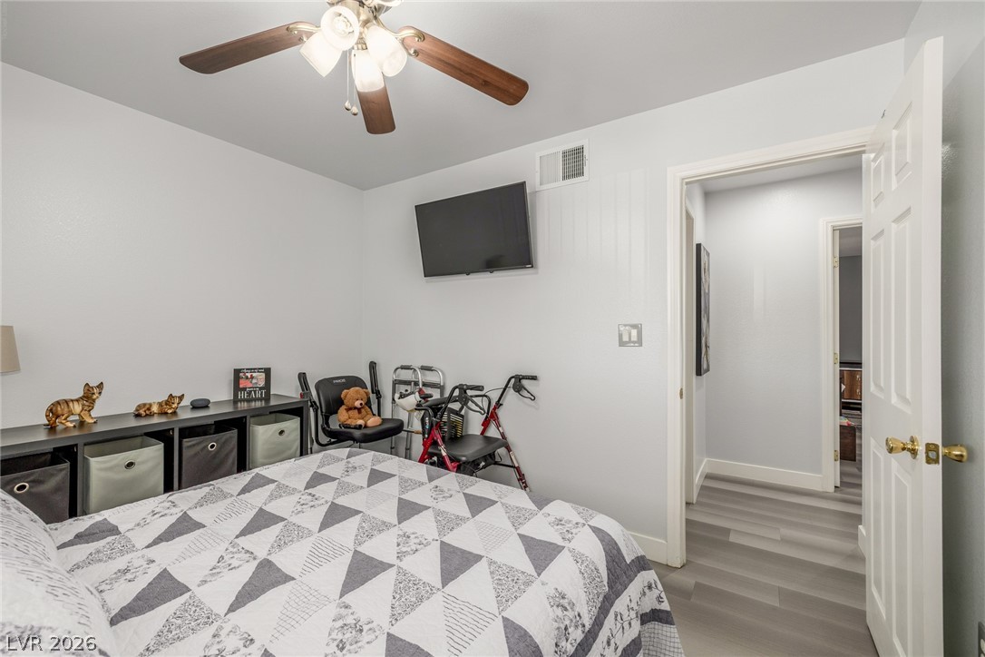 5204 Holmby Avenue Las Vegas NV 89146