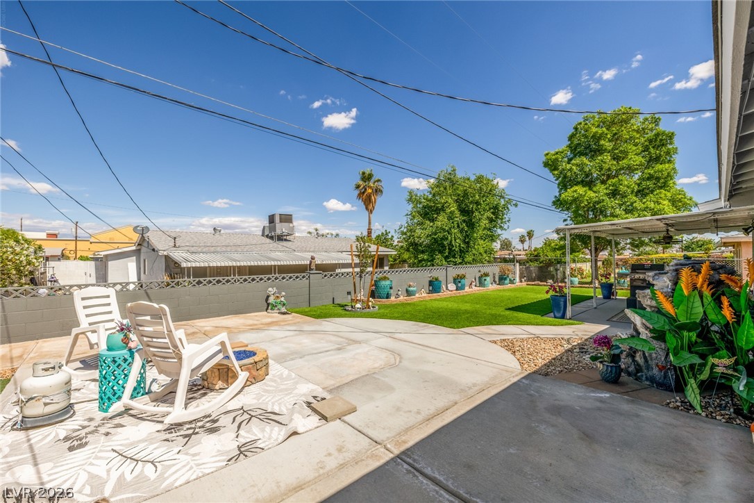 5204 Holmby Avenue Las Vegas NV 89146