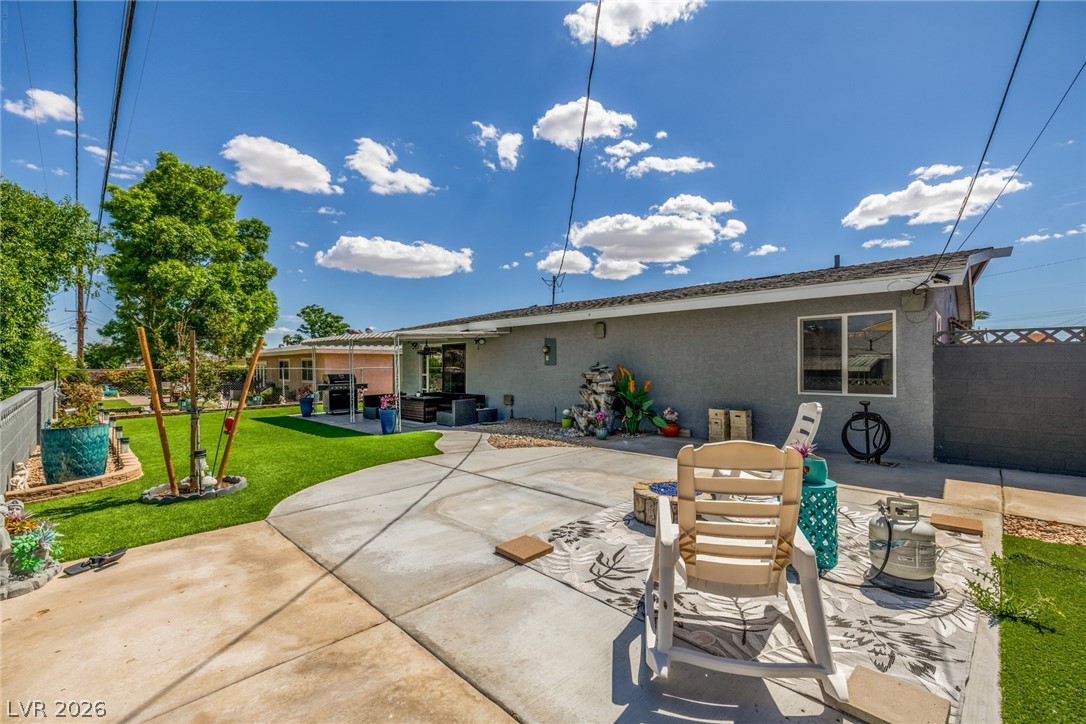 5204 Holmby Avenue Las Vegas NV 89146