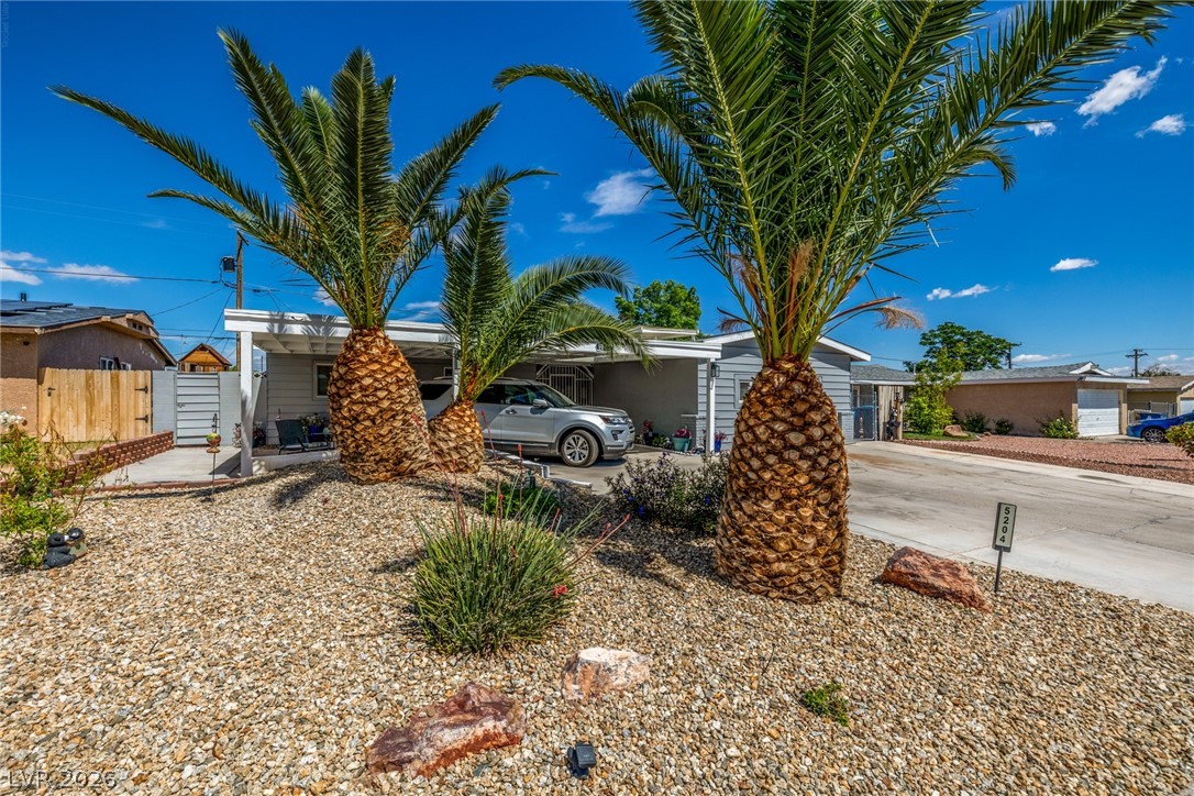 5204 Holmby Avenue Las Vegas NV 89146