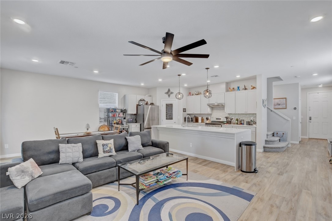 8494 Torozo Avenue Las Vegas NV 89149