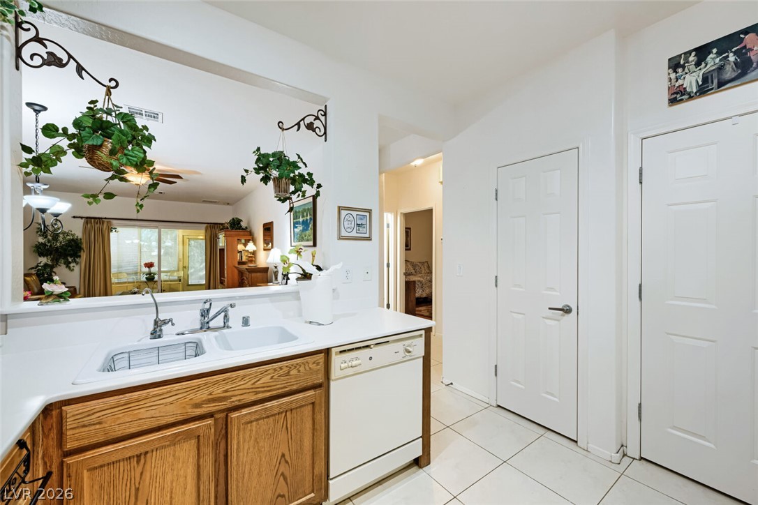 2817 Ground Robin Drive North Las Vegas NV 89084