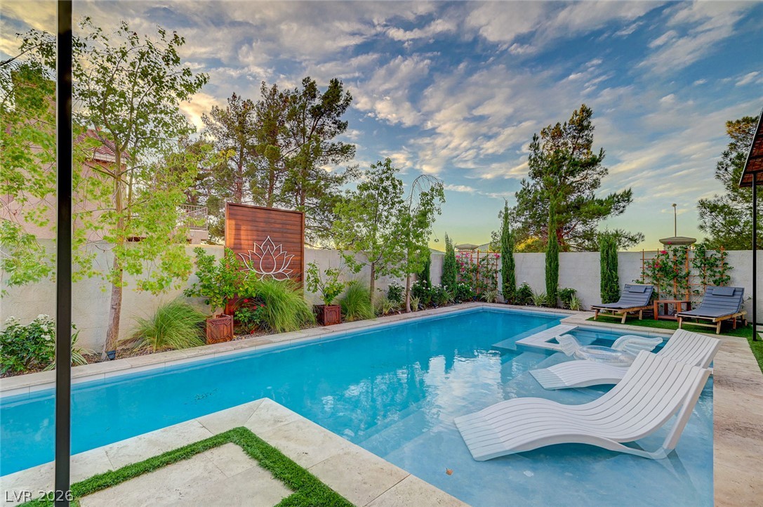 253 Goldstar Street Henderson NV 89012