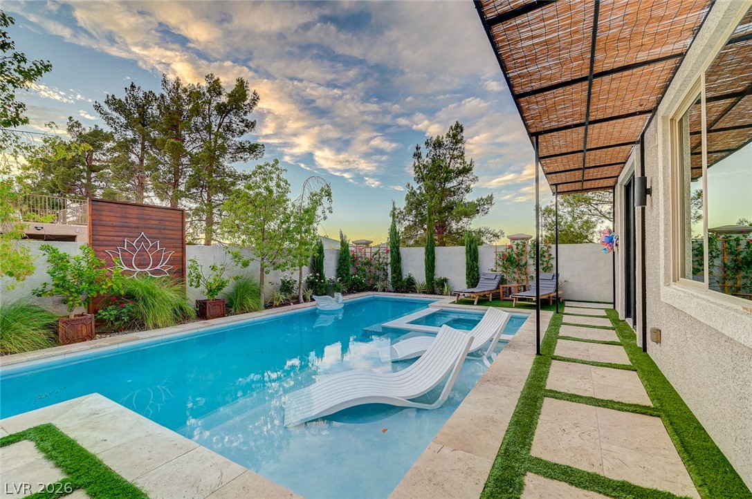 253 Goldstar Street Henderson NV 89012