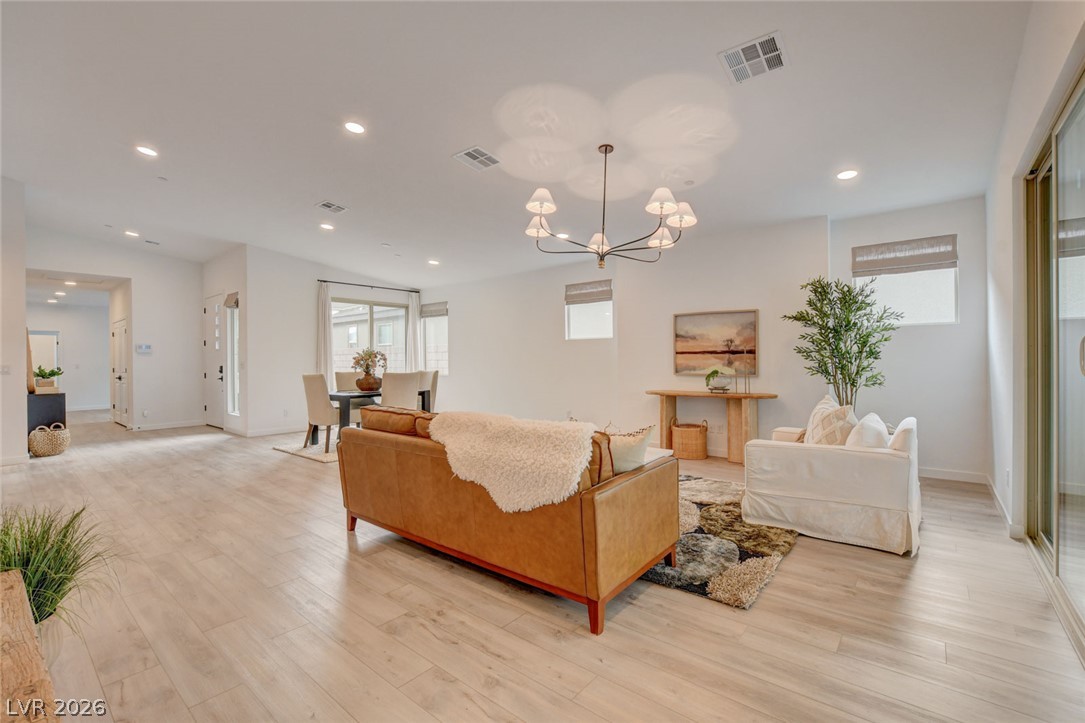 10151 Evergreen Pine Street Las Vegas NV 89166