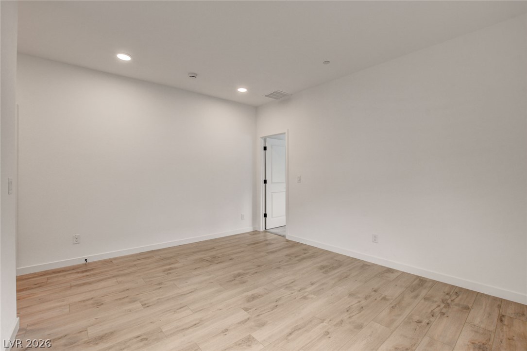 10151 Evergreen Pine Street Las Vegas NV 89166