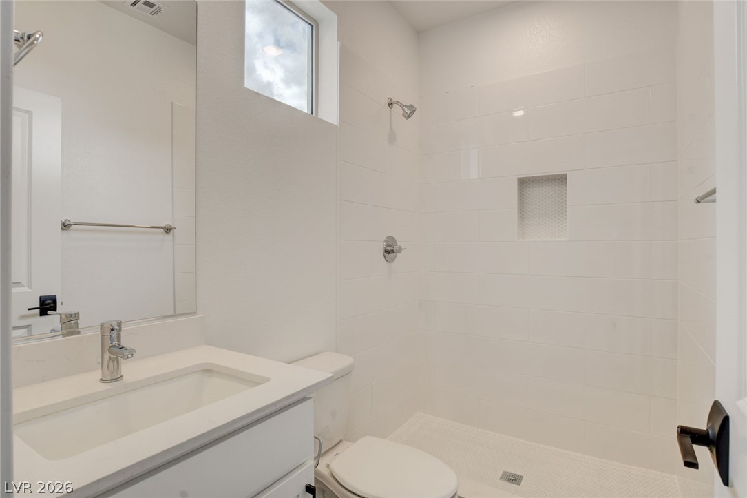 10151 Evergreen Pine Street Las Vegas NV 89166