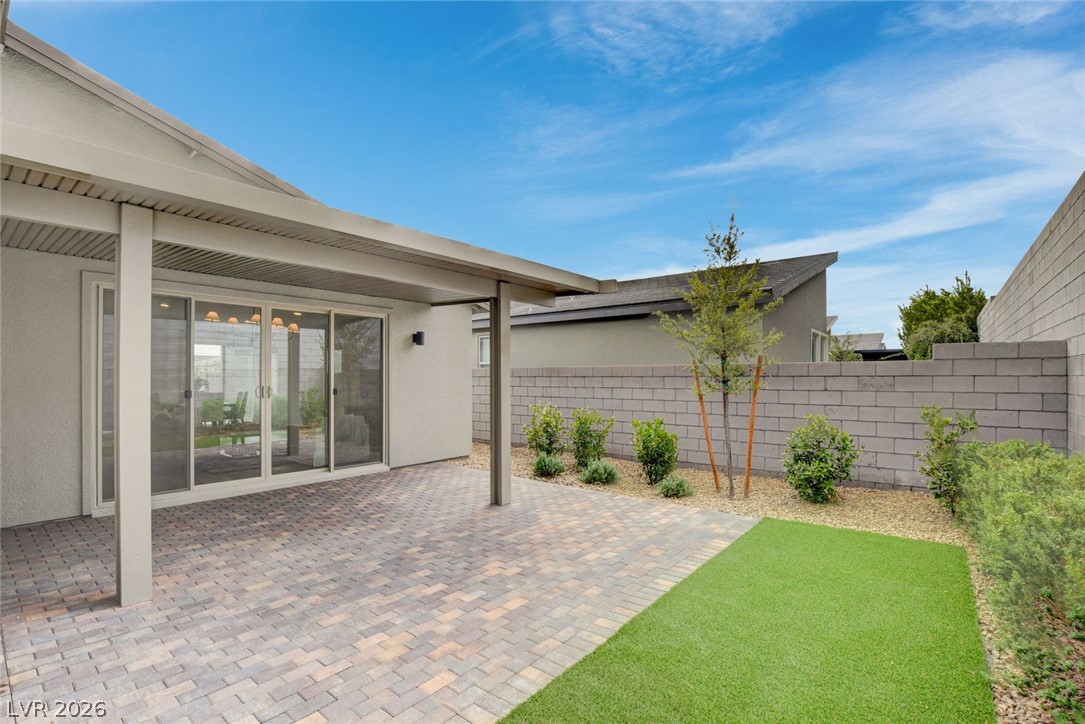 10151 Evergreen Pine Street Las Vegas NV 89166