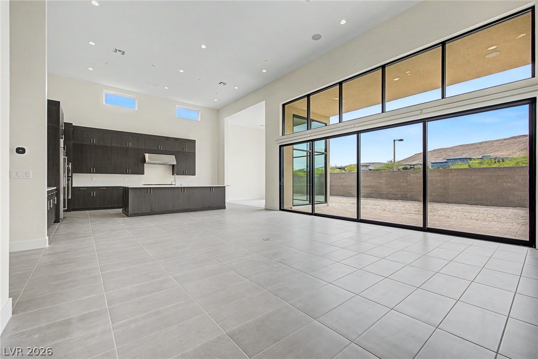10865 Agate Cliffs Avenue Las Vegas NV 89135