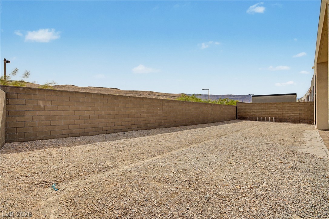 10865 Agate Cliffs Avenue Las Vegas NV 89135