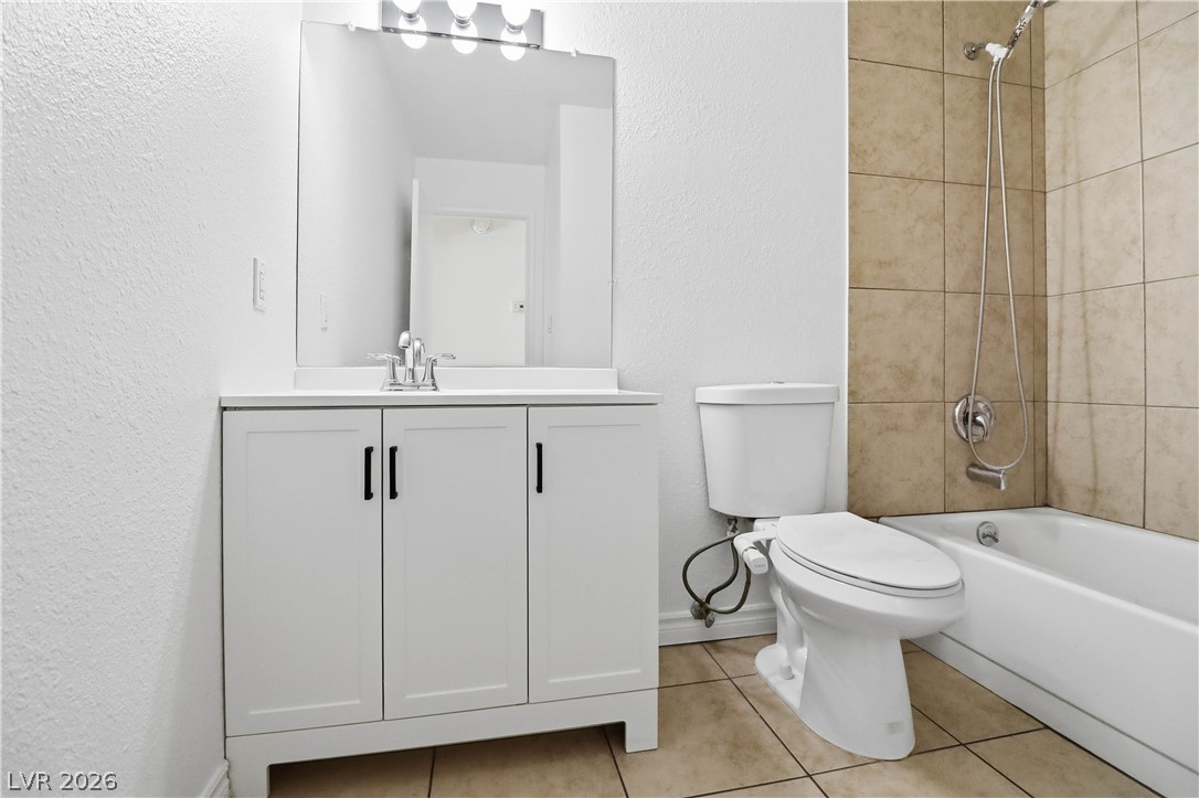 4759 Woodlake Avenue Las Vegas NV 89147