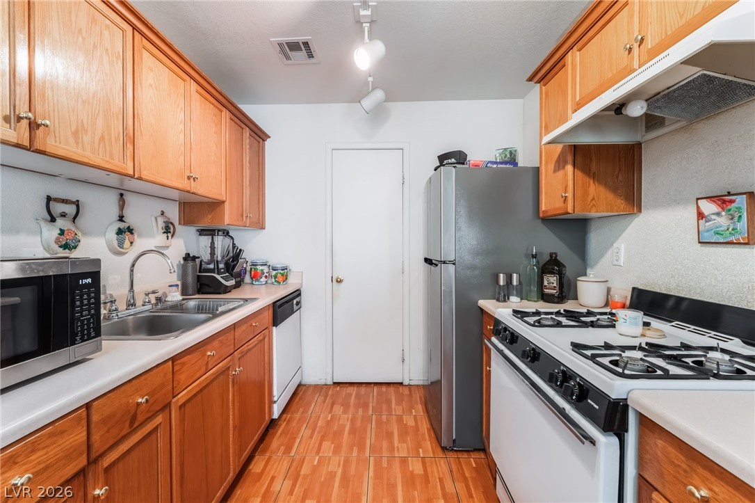 5330 East Charleston Boulevard 99 Las Vegas NV 89142