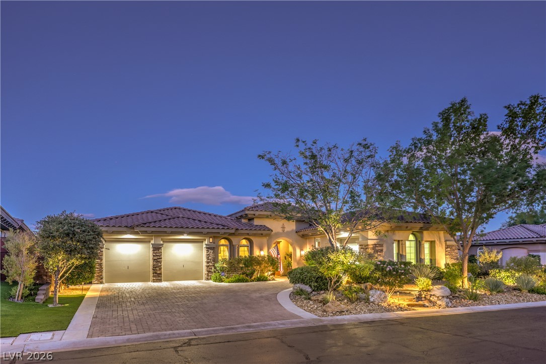 24 Cross Ridge Street Las Vegas NV 89135