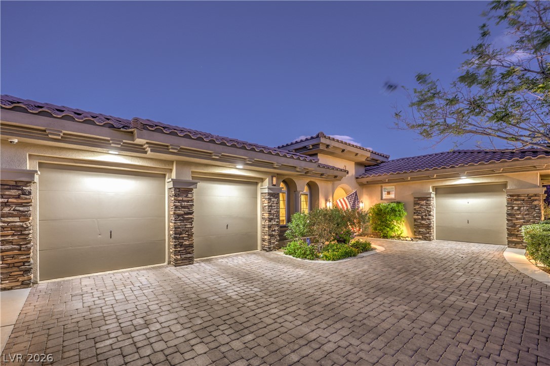 24 Cross Ridge Street Las Vegas NV 89135