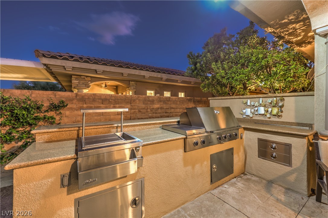 24 Cross Ridge Street Las Vegas NV 89135