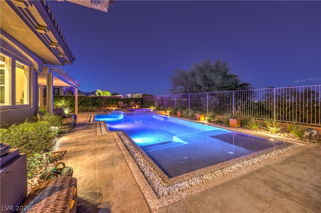 24 Cross Ridge Street Las Vegas NV 89135