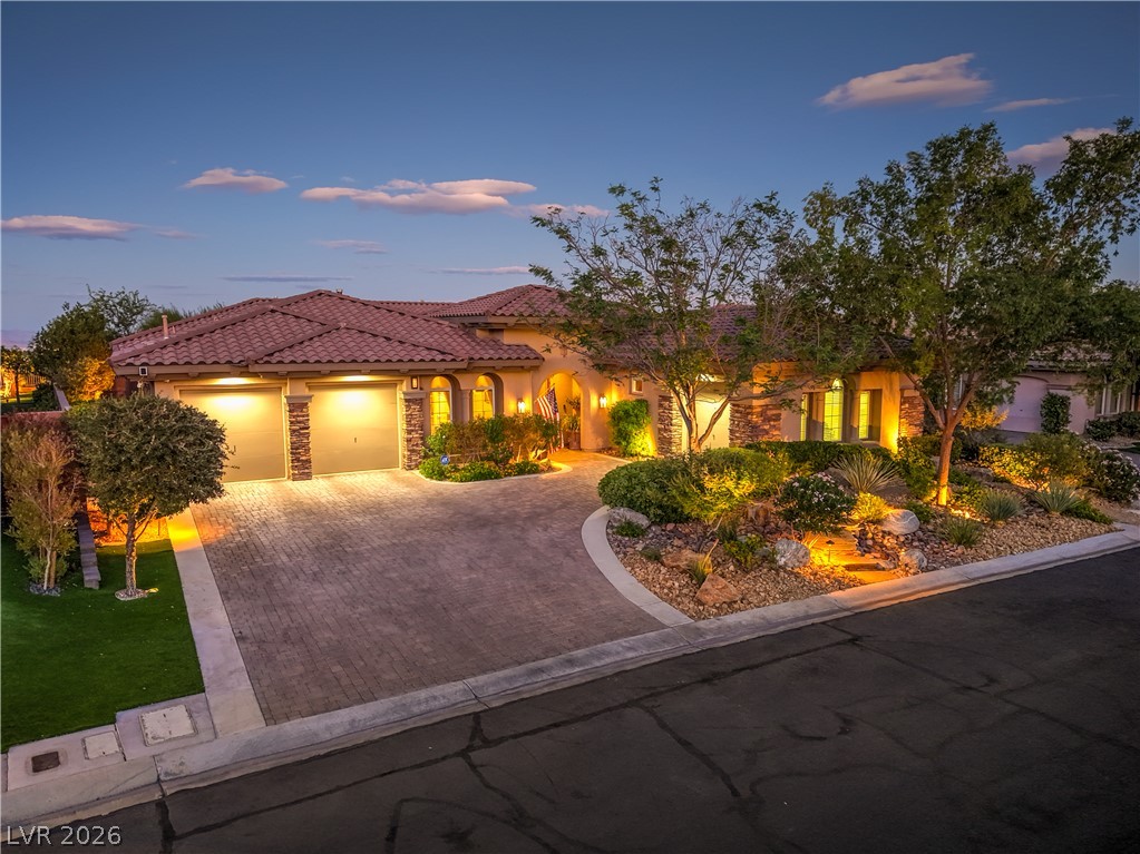 24 Cross Ridge Street Las Vegas NV 89135