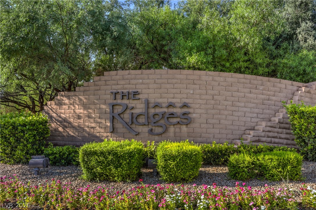 24 Cross Ridge Street Las Vegas NV 89135