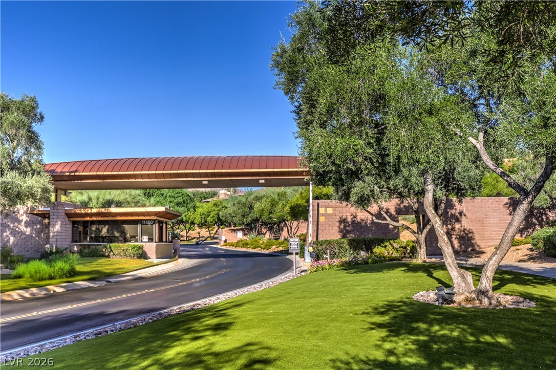 24 Cross Ridge Street Las Vegas NV 89135