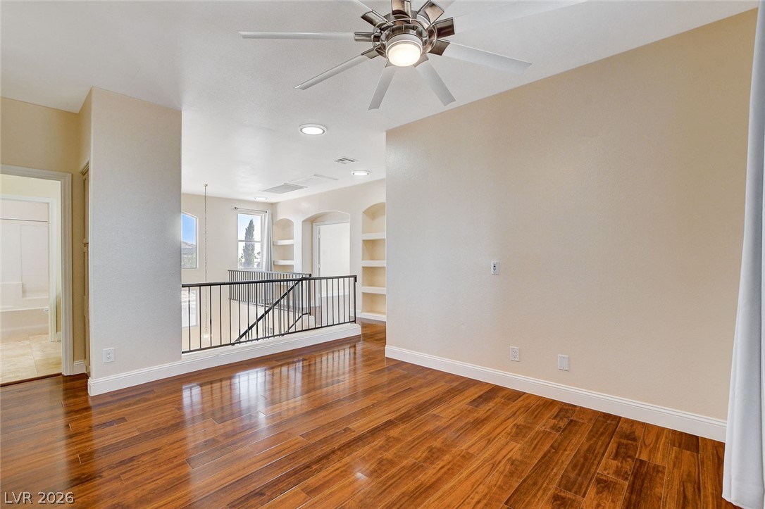 9083 Iron Crow Avenue Las Vegas NV 89147