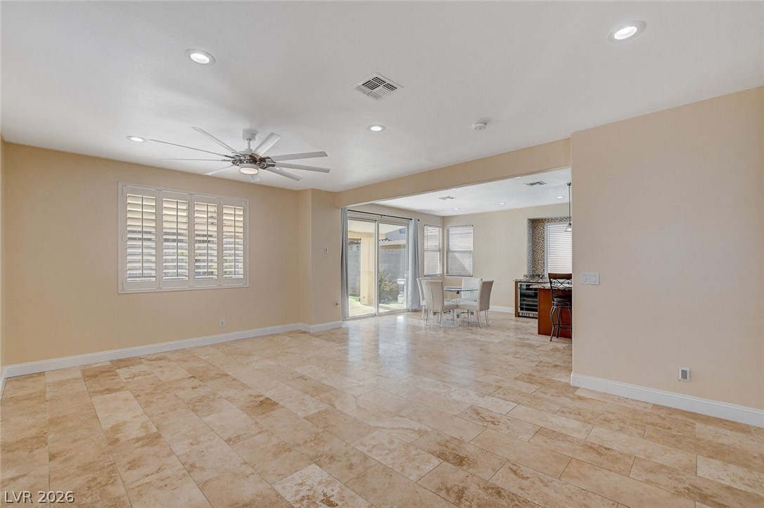 9083 Iron Crow Avenue Las Vegas NV 89147