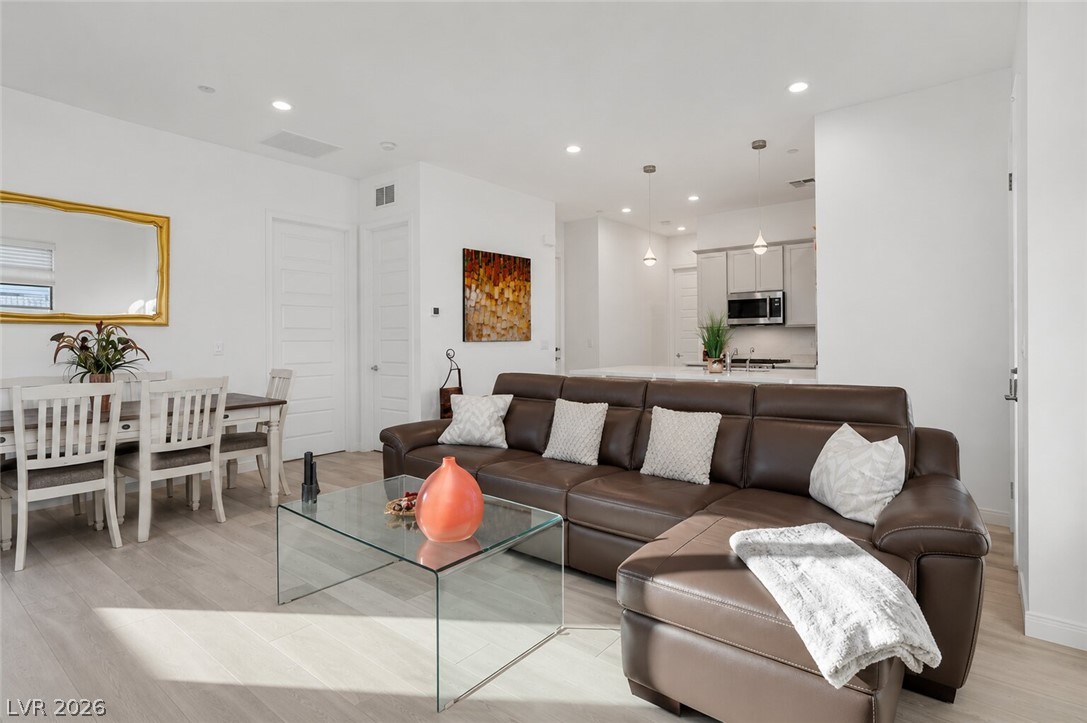912 Allister Fields Lane Las Vegas NV 89138