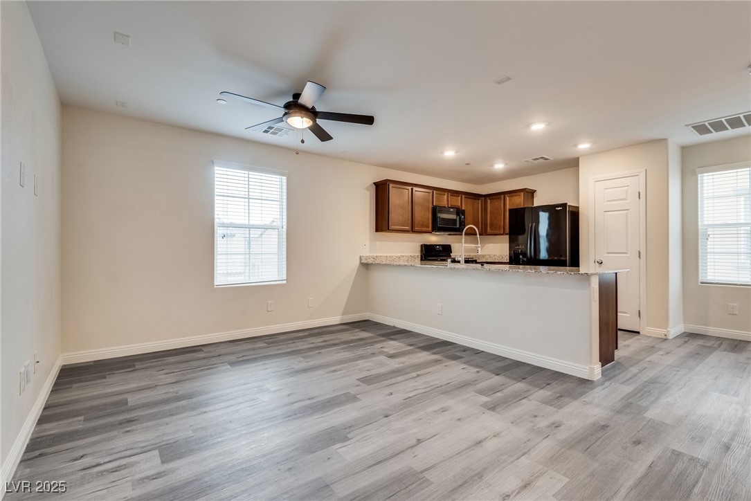 4534 Dover Straight Street Las Vegas NV 89115