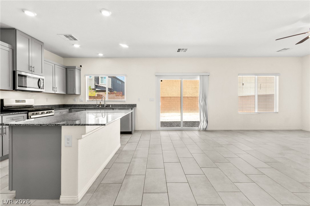 1880 Vass Springs Place North Las Vegas NV 89084