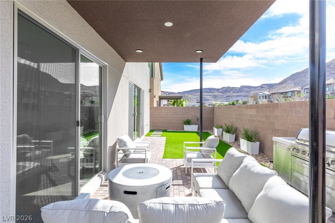 6381 Redstone Hills Drive Las Vegas NV 89148