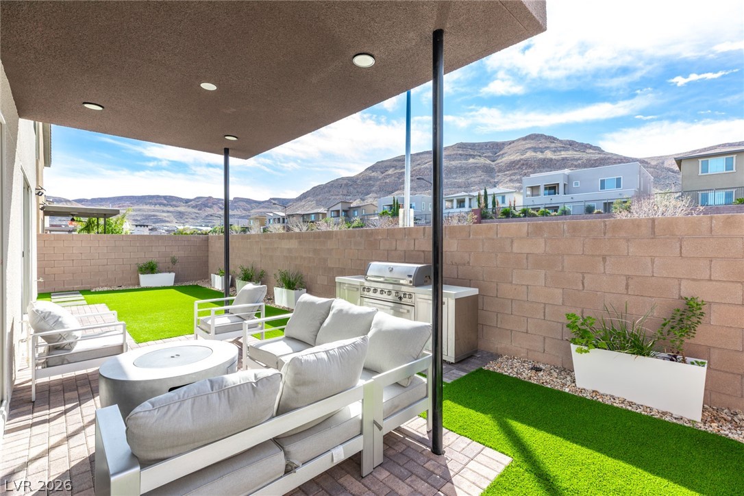 6381 Redstone Hills Drive Las Vegas NV 89148