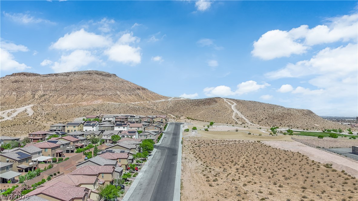 8624 Earl Creek Street Las Vegas NV 89178