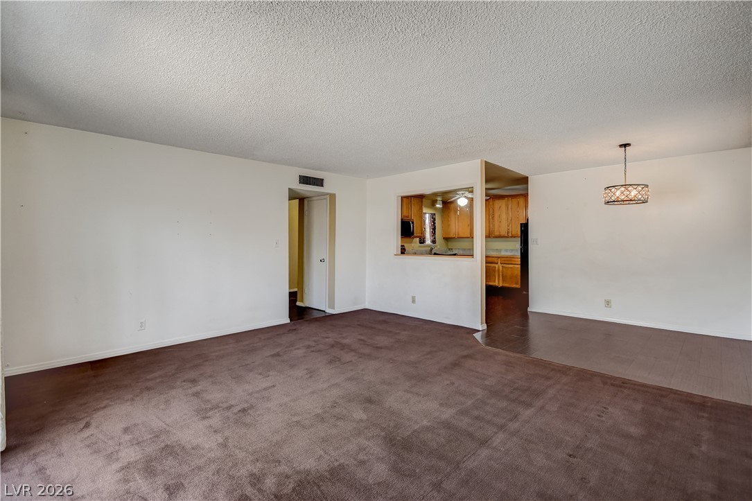 6220 Shawnee Avenue Las Vegas NV 89107