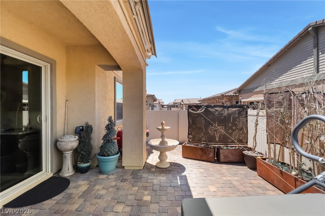 794 Hibiscuss Blossom Street Henderson NV 89011