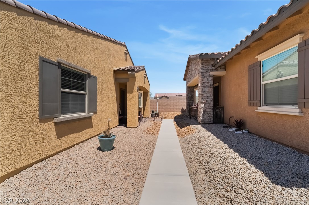 794 Hibiscuss Blossom Street Henderson NV 89011