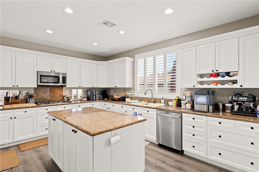 9391 Arrowhead Bluff Avenue Las Vegas NV 89149
