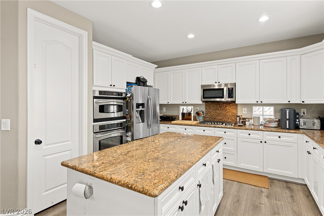 9391 Arrowhead Bluff Avenue Las Vegas NV 89149