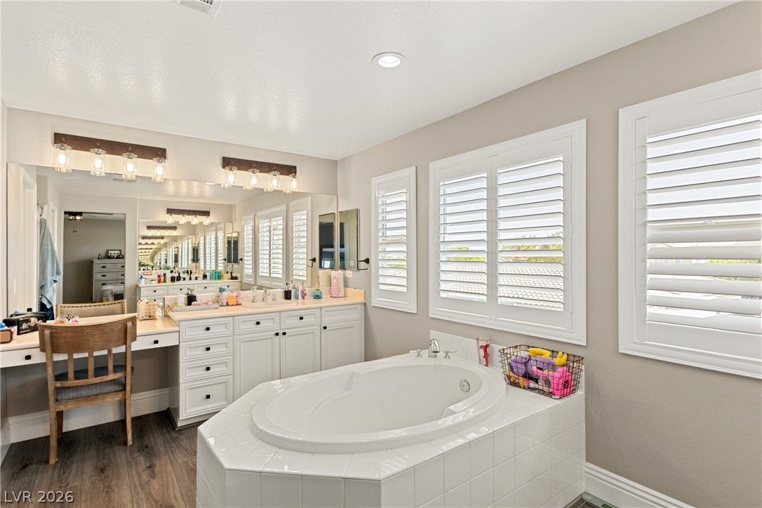 9391 Arrowhead Bluff Avenue Las Vegas NV 89149