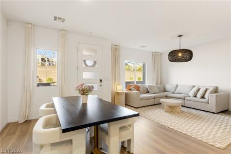 600 North Carriage Hill Drive 1020 Las Vegas NV 89138