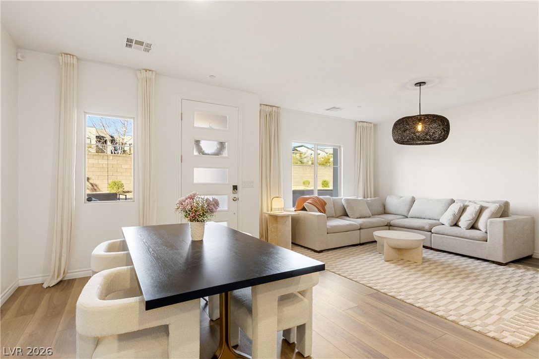 600 North Carriage Hill Drive 1020 Las Vegas NV 89138