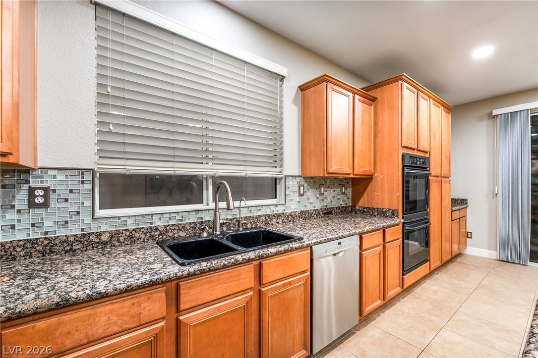 957 Buffalo River Avenue Henderson NV 89002