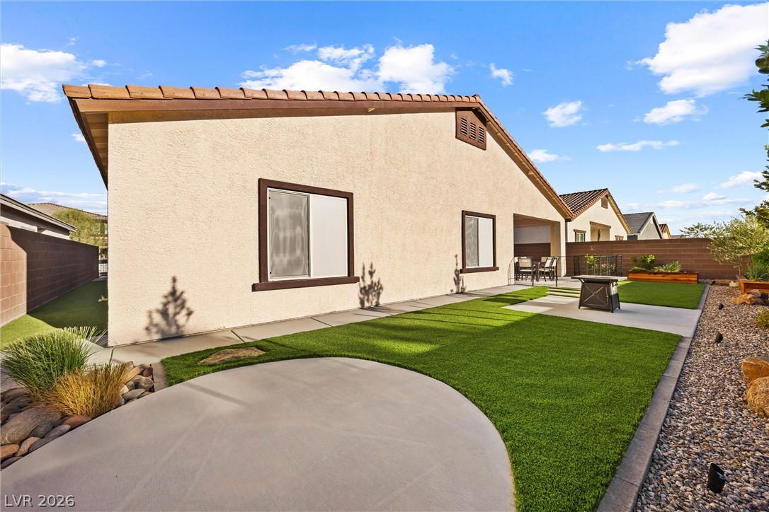 7437 Phoenix Falls Street North Las Vegas NV 89084