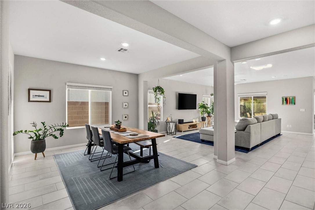 7437 Phoenix Falls Street North Las Vegas NV 89084