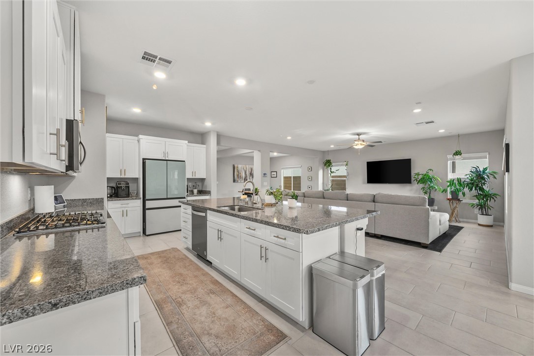 7437 Phoenix Falls Street North Las Vegas NV 89084
