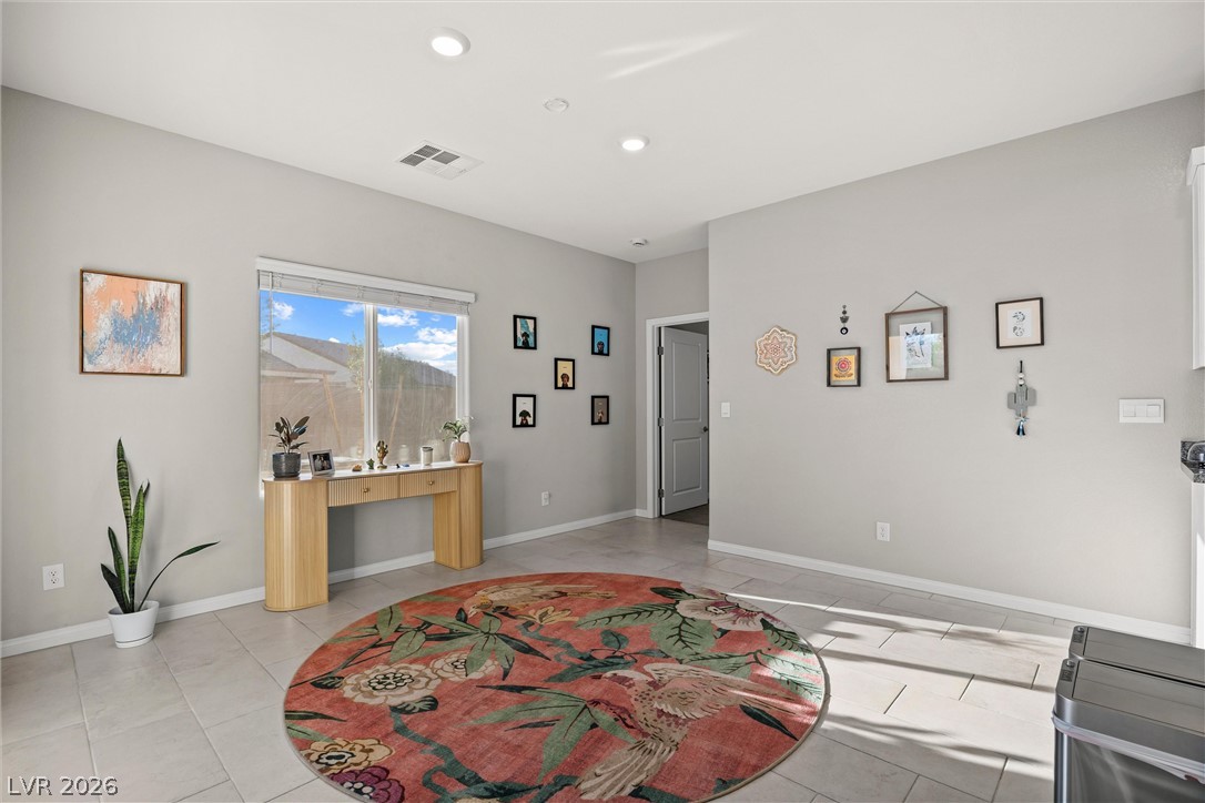 7437 Phoenix Falls Street North Las Vegas NV 89084