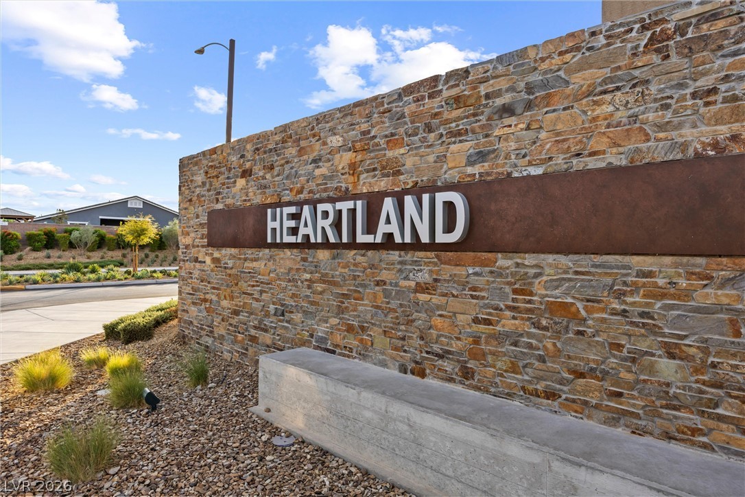 7437 Phoenix Falls Street North Las Vegas NV 89084