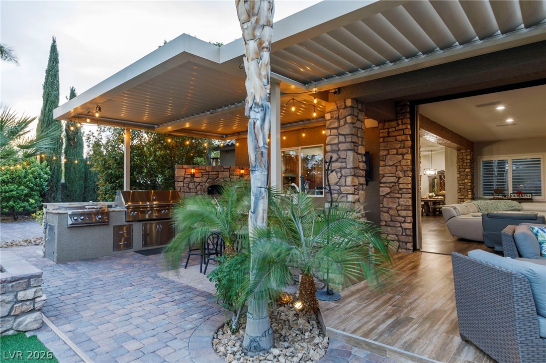 6151 Deep Autumn Avenue Las Vegas NV 89131