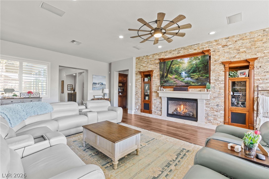 6151 Deep Autumn Avenue Las Vegas NV 89131