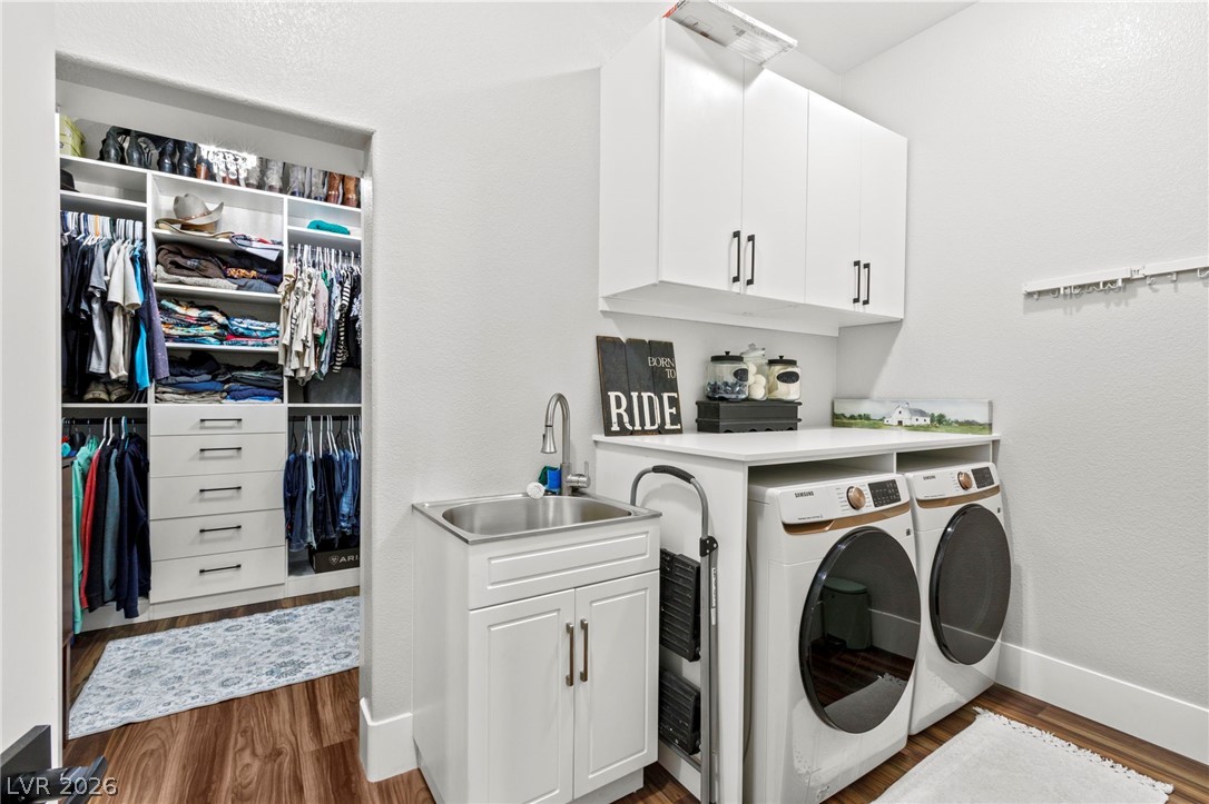 6151 Deep Autumn Avenue Las Vegas NV 89131