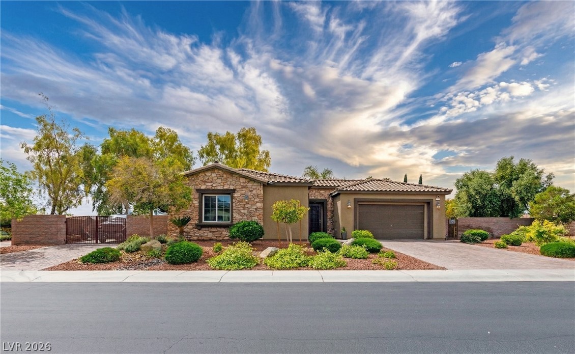 6151 Deep Autumn Avenue Las Vegas NV 89131